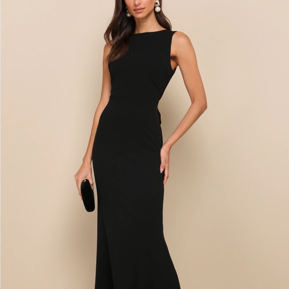 Lulu's Black Sleeveless Backless Maxi Gown
